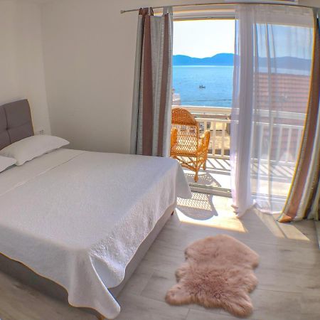 Apartments By The Sea Gradac, Makarska - 13181 Экстерьер фото