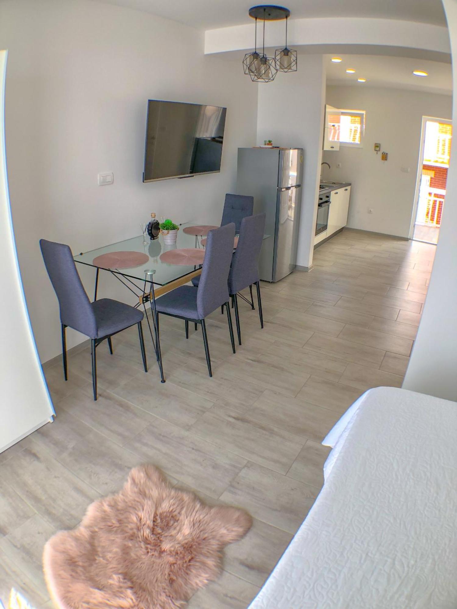 Apartments By The Sea Gradac, Makarska - 13181 Номер фото