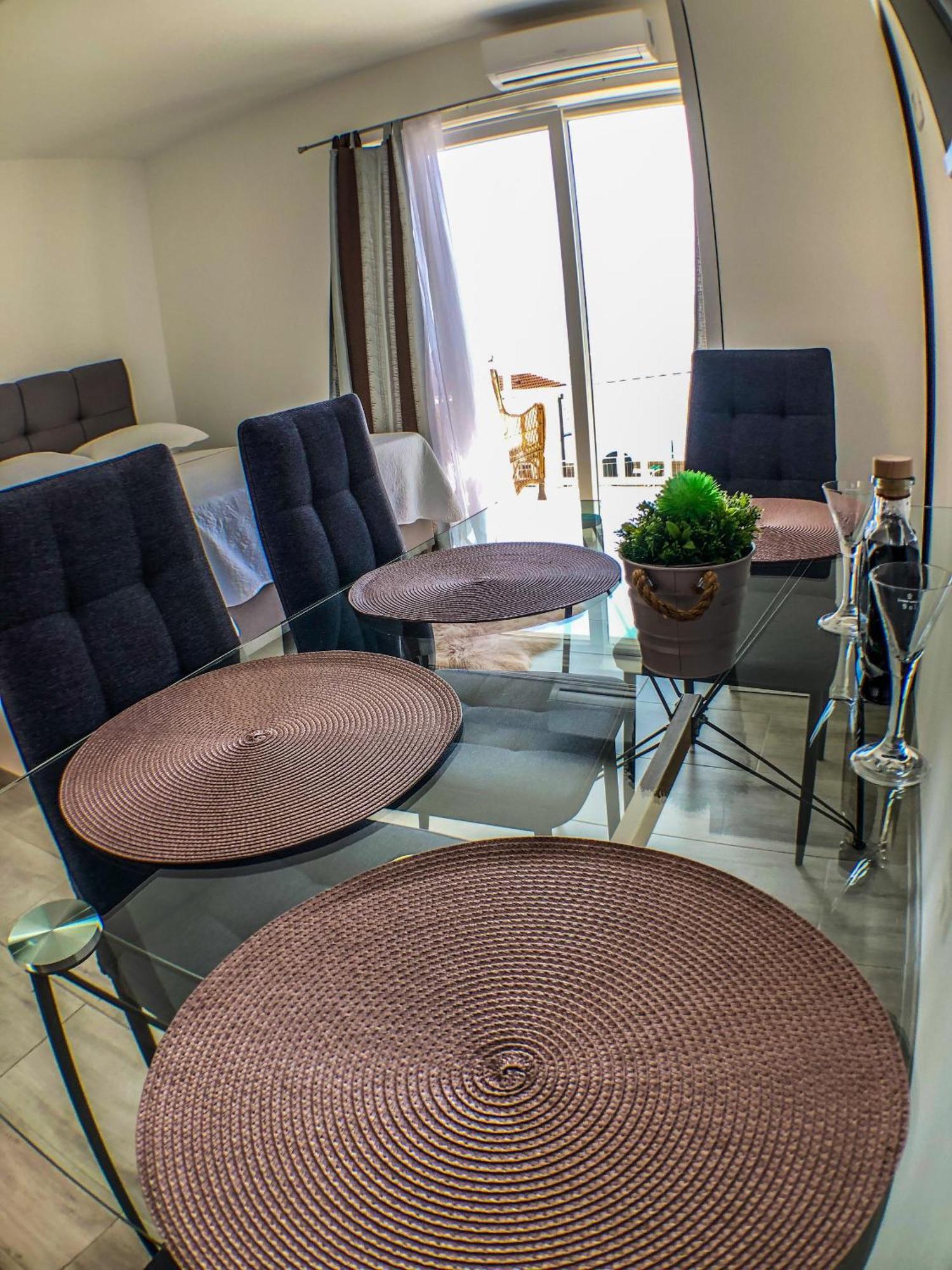 Apartments By The Sea Gradac, Makarska - 13181 Номер фото